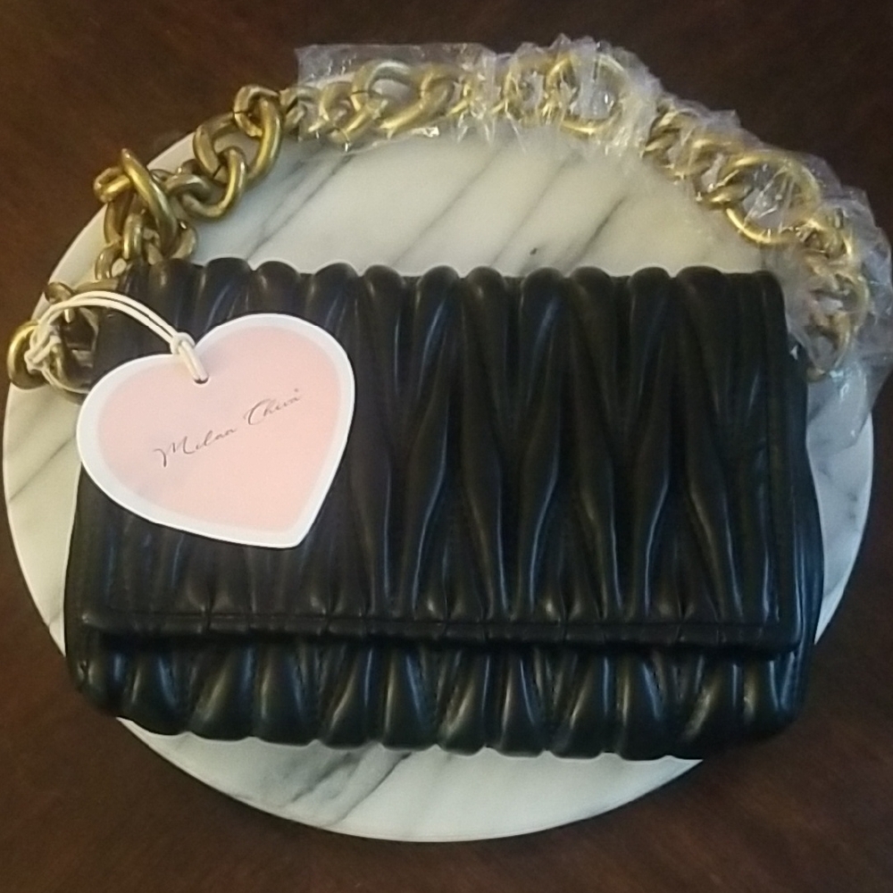Milan Chiva Black Quilted Women's Bag with Chunky Gold Chain! NWT 🖤
